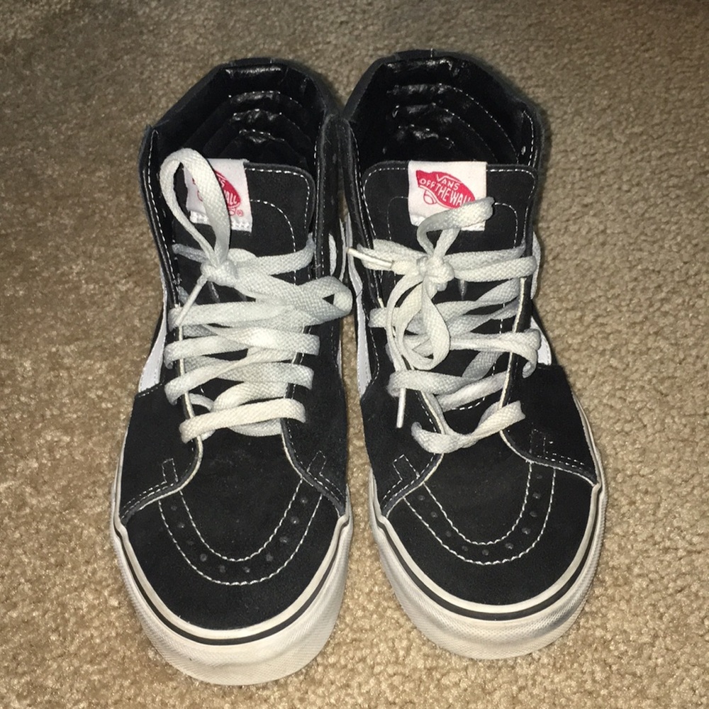 Black Vans Sk8-Hi